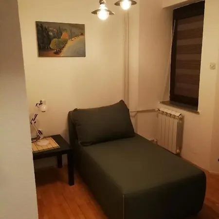 Golden Eye Apartment *